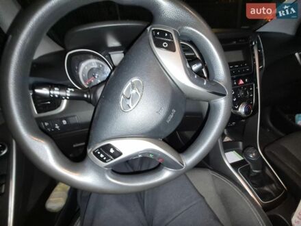 Білий Хендай i30, об'ємом двигуна 1.58 л та пробігом 260 тис. км за 9200 $, фото 1 на Automoto.ua