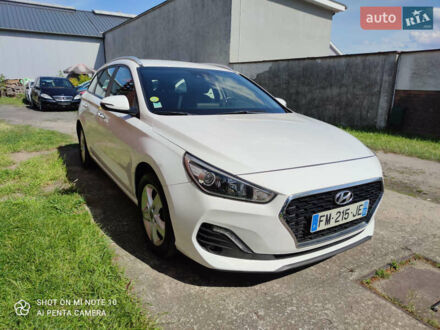 Білий Хендай i30, об'ємом двигуна 1.6 л та пробігом 200 тис. км за 12128 $, фото 1 на Automoto.ua