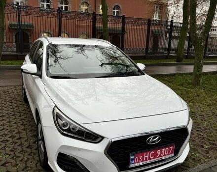 Белый Хендай i30, объемом двигателя 1.4 л и пробегом 53 тыс. км за 15200 $, фото 1 на Automoto.ua