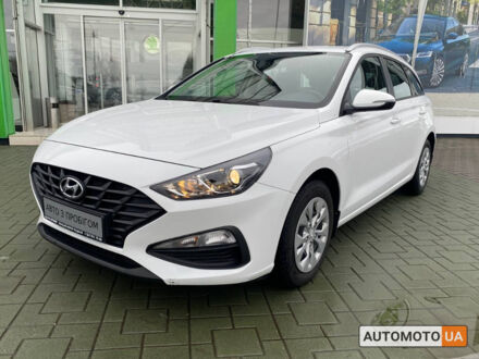 Білий Хендай i30, об'ємом двигуна 1.5 л та пробігом 27 тис. км за 15776 $, фото 1 на Automoto.ua