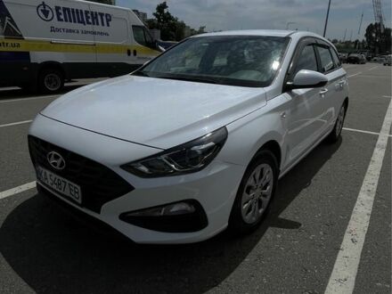 Хендай i30 2021 в Киеве на Automoto.ua Белый Хендай i30, объемом двигателя 1.5 л и пробегом 85 тыс. км за 15500 $, фото 1 на Automoto.ua