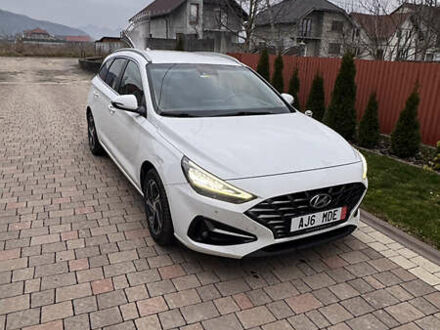 Белый Хендай i30, объемом двигателя 1.6 л и пробегом 195 тыс. км за 11499 $, фото 1 на Automoto.ua