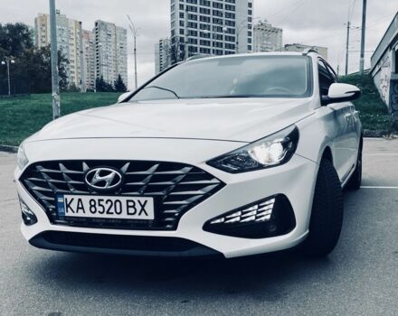 Білий Хендай i30, об'ємом двигуна 1.5 л та пробігом 53 тис. км за 17496 $, фото 1 на Automoto.ua