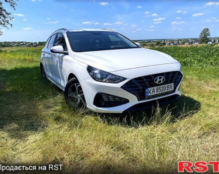 Белый Хендай i30, объемом двигателя 1.5 л и пробегом 39 тыс. км за 19500 $, фото 1 на Automoto.ua