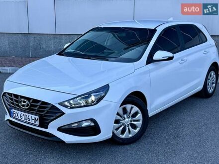 Хендай i30 2021 у Белой Церкве на Automoto.ua Білий Хендай i30, об'ємом двигуна 1.5 л та пробігом 23 тис. км за 16500 $, фото 1 на Automoto.ua