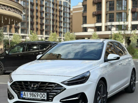 Хендай i30 2022 у Софіївська Борщагівка на Automoto.ua Білий Хендай i30, об'ємом двигуна 1.5 л та пробігом 43 тис. км за 20600 $, фото 1 на Automoto.ua