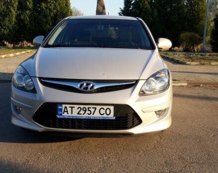 Бежевый Хендай i30, объемом двигателя 0 л и пробегом 110 тыс. км за 6800 $, фото 16 на Automoto.ua