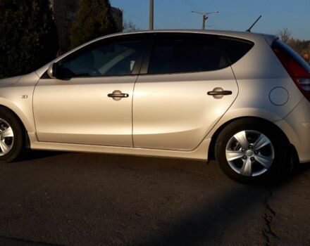 Бежевый Хендай i30, объемом двигателя 0 л и пробегом 110 тыс. км за 6800 $, фото 3 на Automoto.ua