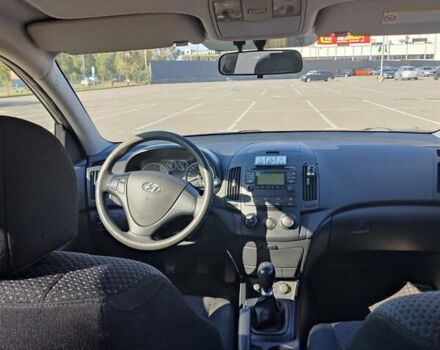 Бежевый Хендай i30, объемом двигателя 1.4 л и пробегом 121 тыс. км за 6999 $, фото 1 на Automoto.ua