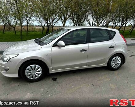 Бежевый Хендай i30, объемом двигателя 1.6 л и пробегом 0 тыс. км за 5700 $, фото 2 на Automoto.ua