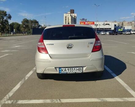 Бежевый Хендай i30, объемом двигателя 1.4 л и пробегом 121 тыс. км за 6999 $, фото 5 на Automoto.ua
