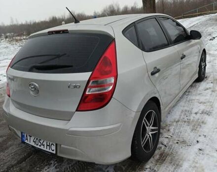 Бежевый Хендай i30, объемом двигателя 1.4 л и пробегом 240 тыс. км за 5300 $, фото 1 на Automoto.ua