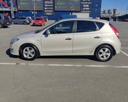 Бежевый Хендай i30, объемом двигателя 1.4 л и пробегом 121 тыс. км за 6999 $, фото 10 на Automoto.ua