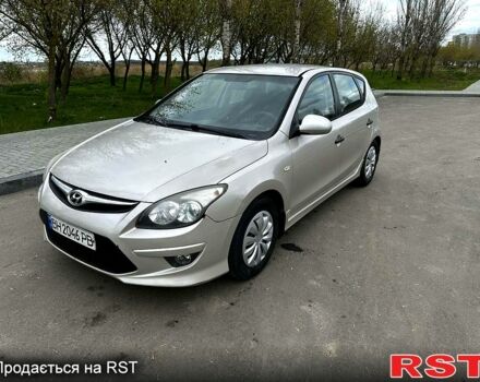 Бежевый Хендай i30, объемом двигателя 1.6 л и пробегом 0 тыс. км за 5700 $, фото 4 на Automoto.ua