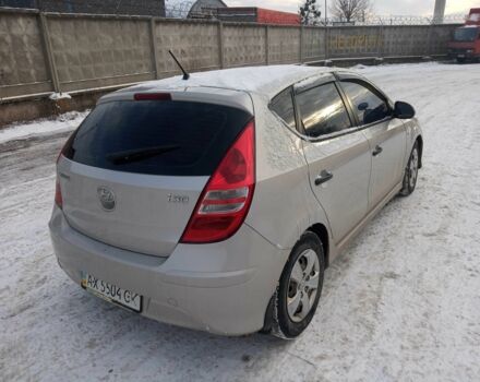 Бежевий Хендай i30, об'ємом двигуна 0.16 л та пробігом 213 тис. км за 5600 $, фото 1 на Automoto.ua