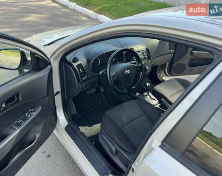 Бежевый Хендай i30, объемом двигателя 1.59 л и пробегом 163 тыс. км за 7999 $, фото 9 на Automoto.ua