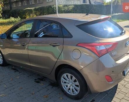 Бежевий Хендай i30, об'ємом двигуна 1.4 л та пробігом 156 тис. км за 8000 $, фото 5 на Automoto.ua