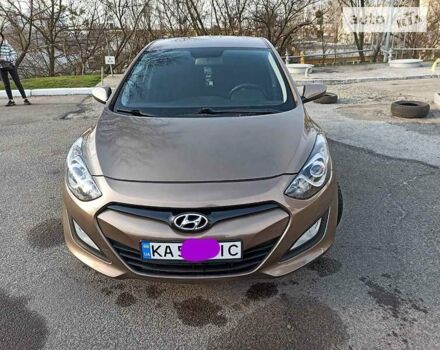 Бежевий Хендай i30, об'ємом двигуна 1.4 л та пробігом 160 тис. км за 7650 $, фото 16 на Automoto.ua