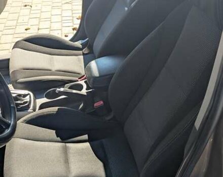 Бежевий Хендай i30, об'ємом двигуна 1.4 л та пробігом 156 тис. км за 8000 $, фото 9 на Automoto.ua