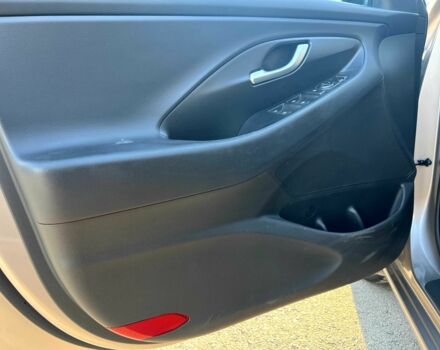 Бежевый Хендай i30, объемом двигателя 1.6 л и пробегом 88 тыс. км за 17500 $, фото 7 на Automoto.ua