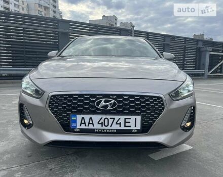 Бежевий Хендай i30, об'ємом двигуна 1.6 л та пробігом 28 тис. км за 16900 $, фото 1 на Automoto.ua