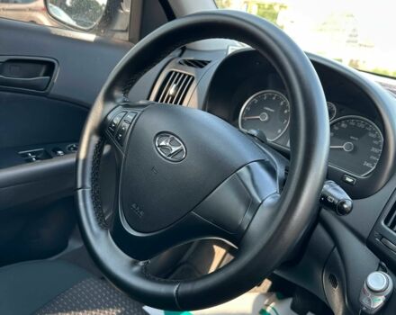 Бежевый Хендай i30, объемом двигателя 1.6 л и пробегом 214 тыс. км за 6100 $, фото 9 на Automoto.ua