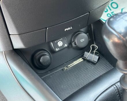 Бежевый Хендай i30, объемом двигателя 1.6 л и пробегом 214 тыс. км за 6100 $, фото 13 на Automoto.ua