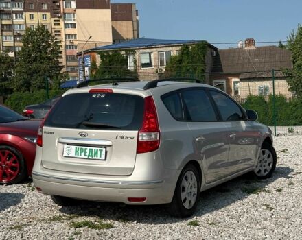 Бежевый Хендай i30, объемом двигателя 1.6 л и пробегом 214 тыс. км за 6100 $, фото 2 на Automoto.ua