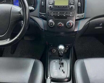 Бежевый Хендай i30, объемом двигателя 1.59 л и пробегом 283 тыс. км за 7400 $, фото 19 на Automoto.ua