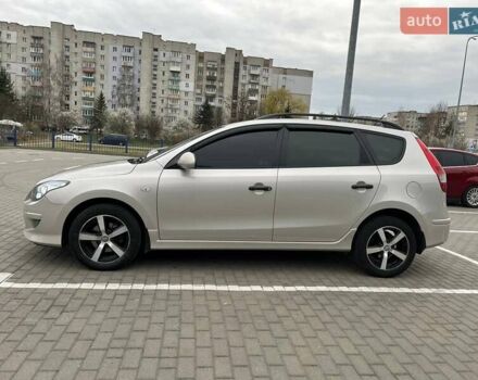 Бежевый Хендай i30, объемом двигателя 1.59 л и пробегом 283 тыс. км за 7400 $, фото 7 на Automoto.ua