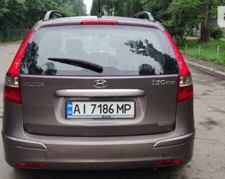 Бежевий Хендай i30, об'ємом двигуна 1.6 л та пробігом 290 тис. км за 6999 $, фото 6 на Automoto.ua