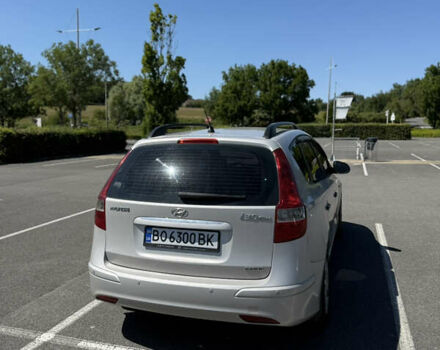 Бежевый Хендай i30, объемом двигателя 1.58 л и пробегом 250 тыс. км за 7999 $, фото 11 на Automoto.ua