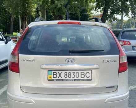 Бежевый Хендай i30, объемом двигателя 1.58 л и пробегом 358 тыс. км за 5500 $, фото 1 на Automoto.ua