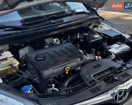 Бежевий Хендай i30, об'ємом двигуна 1.58 л та пробігом 254 тис. км за 7500 $, фото 25 на Automoto.ua