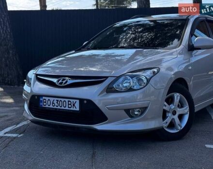 Бежевий Хендай i30, об'ємом двигуна 1.58 л та пробігом 254 тис. км за 7500 $, фото 8 на Automoto.ua