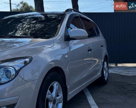 Бежевий Хендай i30, об'ємом двигуна 1.58 л та пробігом 254 тис. км за 7500 $, фото 6 на Automoto.ua