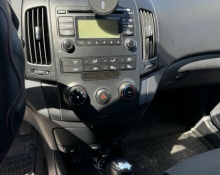 Бежевый Хендай i30, объемом двигателя 1.6 л и пробегом 250 тыс. км за 7700 $, фото 7 на Automoto.ua