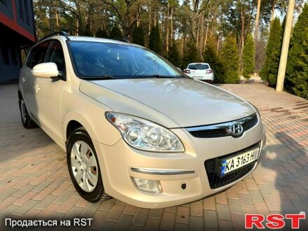 Хендай i30 2008 у Києві на Automoto.ua Бежевий Хендай i30, об'ємом двигуна 2 л та пробігом 288 тис. км за 4500 $, фото 1 на Automoto.ua