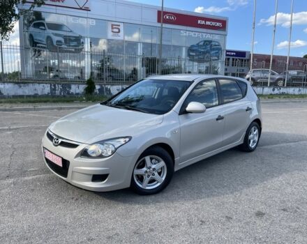 Бежевий Хендай i30, об'ємом двигуна 1.4 л та пробігом 168 тис. км за 6650 $, фото 1 на Automoto.ua