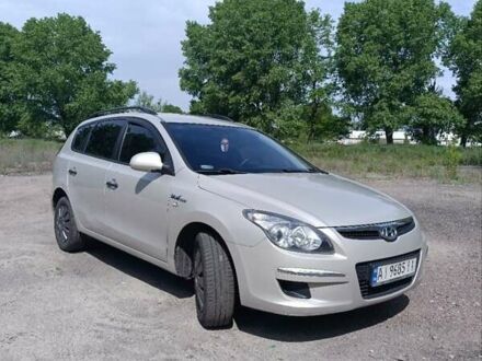 Хендай i30 2010 в Черкассах на Automoto.ua Бежевый Хендай i30, объемом двигателя 1.4 л и пробегом 250 тыс. км за 5300 $, фото 1 на Automoto.ua