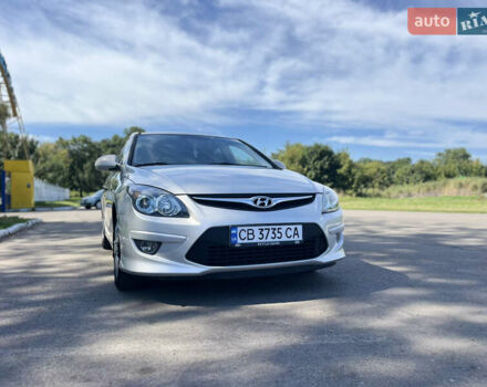 Бежевий Хендай i30, об'ємом двигуна 1.59 л та пробігом 163 тис. км за 7999 $, фото 1 на Automoto.ua