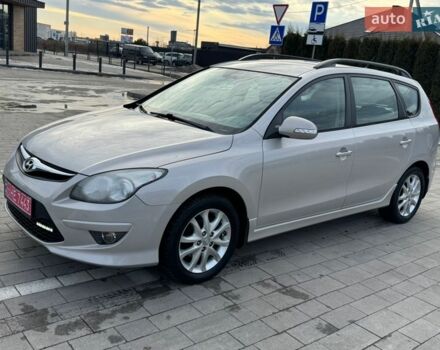 Бежевый Хендай i30, объемом двигателя 1.6 л и пробегом 144 тыс. км за 7600 $, фото 1 на Automoto.ua