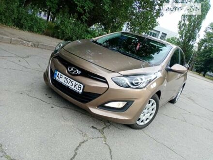 Хендай i30 2013 у Запоріжжя на Automoto.ua Бежевий Хендай i30, об'ємом двигуна 1.4 л та пробігом 161 тис. км за 8399 $, фото 1 на Automoto.ua