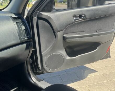 Чорний Хендай i30, об'ємом двигуна 1.6 л та пробігом 303 тис. км за 4700 $, фото 9 на Automoto.ua