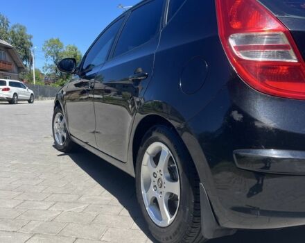 Чорний Хендай i30, об'ємом двигуна 1.6 л та пробігом 303 тис. км за 4700 $, фото 4 на Automoto.ua