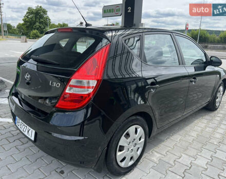 Черный Хендай i30, объемом двигателя 1.6 л и пробегом 193 тыс. км за 6799 $, фото 6 на Automoto.ua