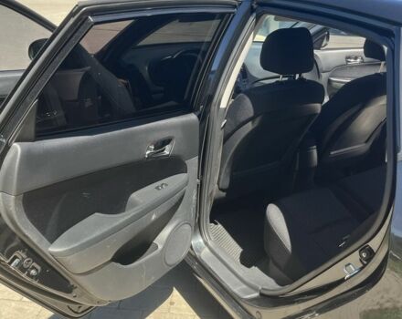 Чорний Хендай i30, об'ємом двигуна 1.6 л та пробігом 303 тис. км за 4700 $, фото 12 на Automoto.ua