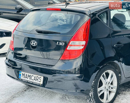 Черный Хендай i30, объемом двигателя 1.6 л и пробегом 190 тыс. км за 6799 $, фото 5 на Automoto.ua