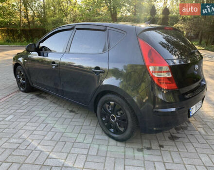 Черный Хендай i30, объемом двигателя 1.6 л и пробегом 233 тыс. км за 6099 $, фото 10 на Automoto.ua