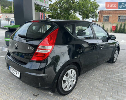 Черный Хендай i30, объемом двигателя 1.6 л и пробегом 193 тыс. км за 6799 $, фото 28 на Automoto.ua